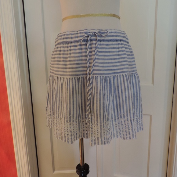 Vineyard Vines Dresses & Skirts - Vineyard Vines skirt size M
